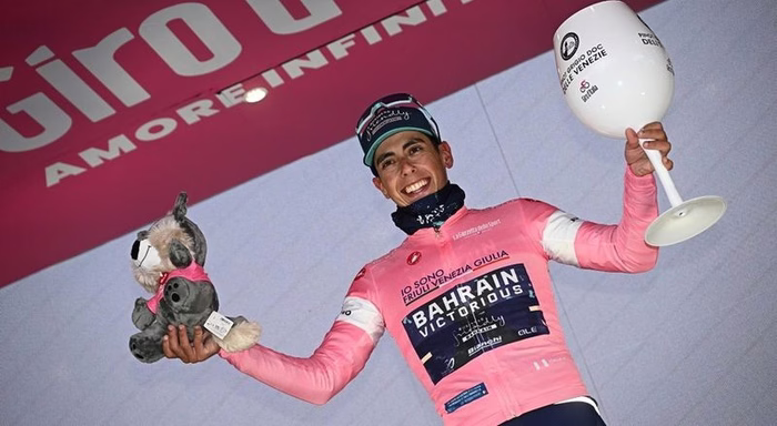 Eulálio elogia colegas na véspera de "possivelmente" perder a `maglia rosa`