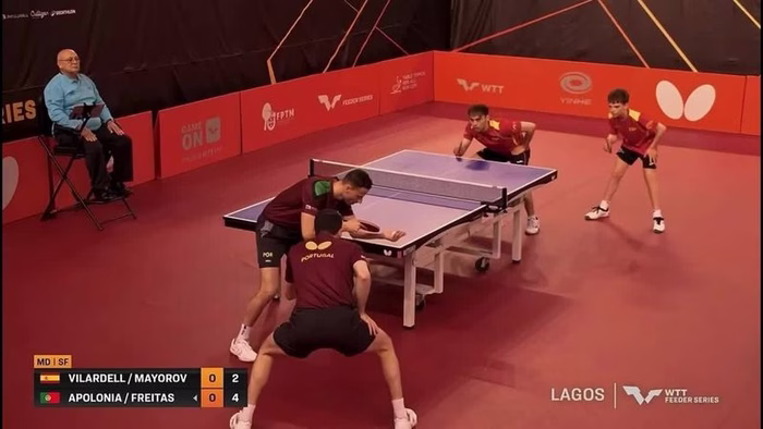 Joia do tênis de mesa fatura medalha em torneio contra adultos aos 12 anos de idade