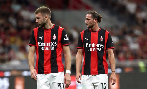 Serie A: AC Milan verspielt Champions League, Roma und Como jubeln