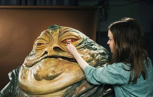 Hockey sur glace : Une spectatrice comparée à Jabba le Hutt, l’organisation présente ses excuses