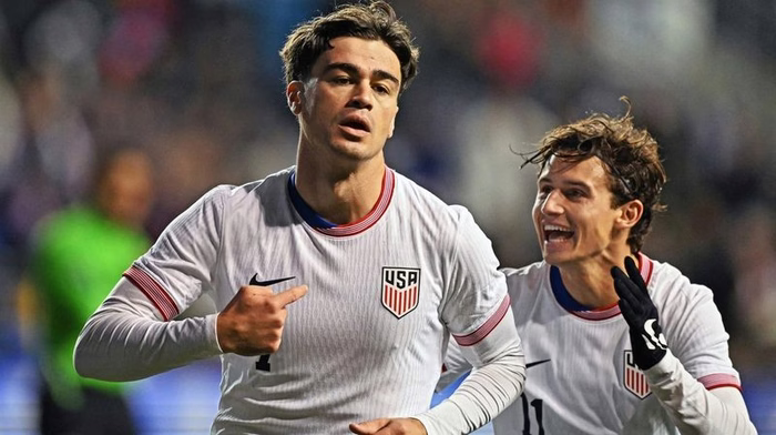 USA mit Reyna, Tillman und Scally bei der WM