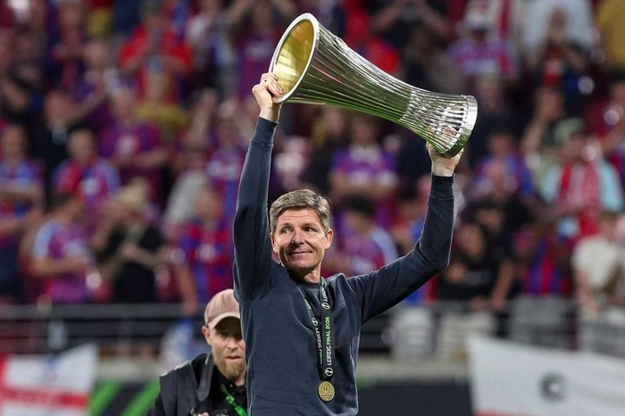 Glasner gewinnt mit Palace die Conference League