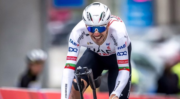Ciclista Ivo Oliveira mantém-se em sexto após primeira etapa da Boucles de la Mayenne