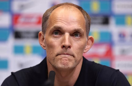 „Sein größter Fehler?“ Engländer kritisieren Tuchel-Entscheidung