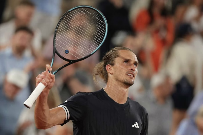 Alexander Zverev im Achtelfinale: Sieg nach Nachtschicht bei French Open