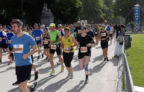 Assommés par la chaleur, plus de 550 coureurs secourus lors des 20 km de Bruxelles