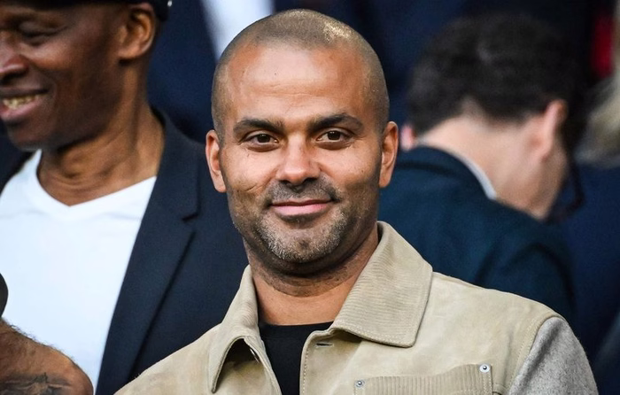 « J’en ai parlé avec Zidane… » Tony Parker « super excité » pour ses débuts comme entraîneur de l’équipe de France U17
