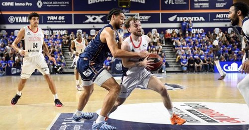 Basket : Poitiers chute en demi