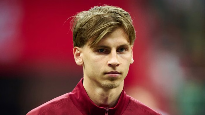 Nottingham Forest greift nach diesem Roma-Innenverteidiger