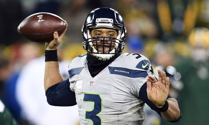 Russell Wilson se aposenta da NFL após 14 temporadas e um título do Super Bowl