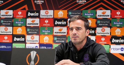 De Toulouse à Leverkusen : l'entraîneur de foot Carles Martinez Novell signe en Allemagne