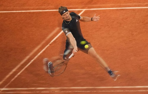 Roland-Garros 2026 : Sur quelle chaîne TV et à quelle heure voir Mensik-Zverev en demi-finale ?