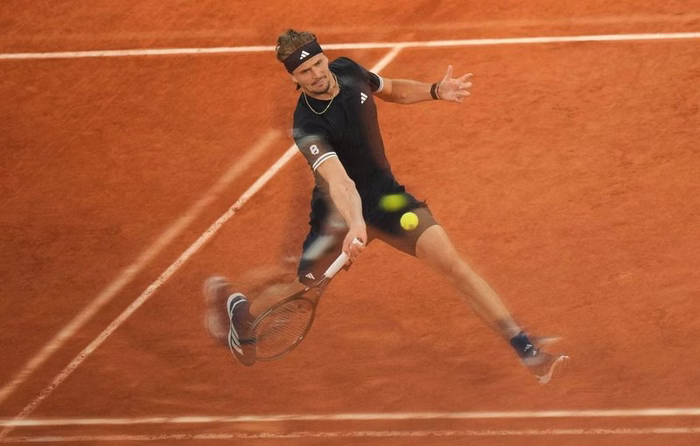 Roland-Garros 2026 : Sur quelle chaîne TV et à quelle heure voir Mensik-Zverev en demi-finale ?