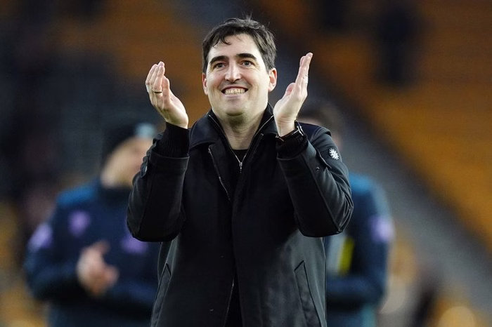 Jamie Carragher sounds concern over Andoni Iraola adapting at Liverpool