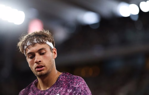 Roland-Garros : Arnaldi forfait à cause d'un gros virus gastrique...Les specateurs remboursés..La journée à revivre par ici