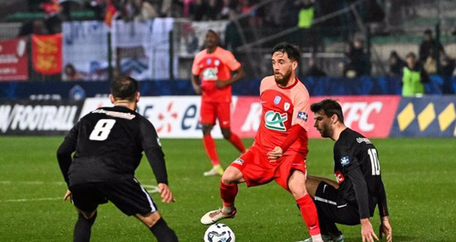Ligue 3 : un nouveau cadre prolonge à Cannes, un renfort de Ligue 2 pour Le Puy