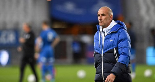 Ligue 3 : Bastia nomme Laurent Peyrelade sur son banc, Bourg-en-Bresse s'offre un milieu (off)
