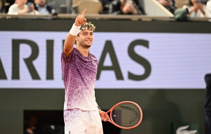 Roland-Garros : Sur quelle chaîne TV et à quelle heure voir Arnaldi-Cobolli en demi-finale ?