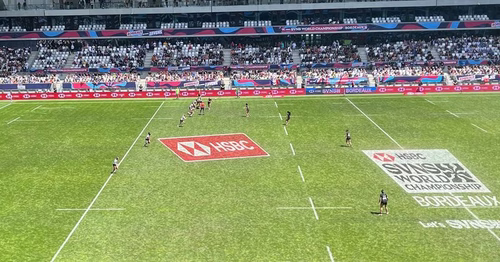 Finales mondiales de rugby à 7 à Bordeaux : les deux équipes de France qualifiées pour les quarts de finale