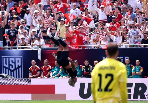 Antonee Robinson: por que o lateral dos EUA é chamado de Jedi?
