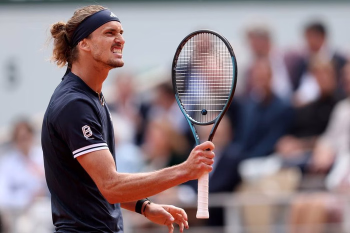 French Open final LIVE: Latest updates and scores as Alexander Zverev and Flavio Cobolli battle for Roland Garros title