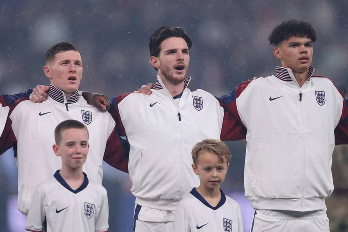 Toptransfer in Arbeit: ManCity mit Angebot für England-Star