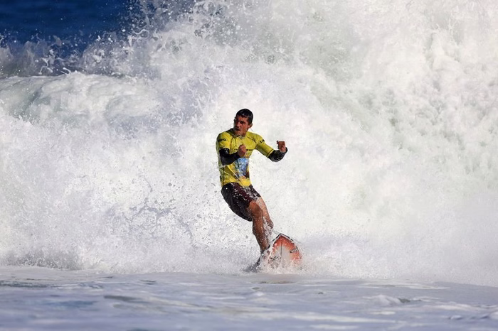 Itacoatiara Pro 2026: Vitor Ferreira é campeão de surf em Niterói