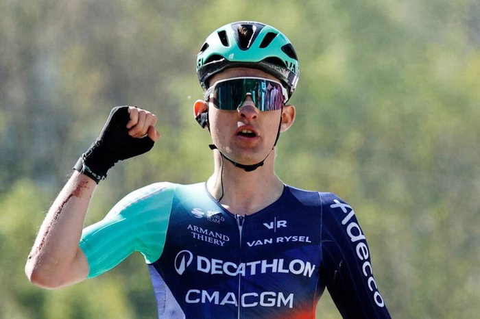 LIVE Tour Auvergne-Rhône-Alpes 2026, tappa di oggi in DIRETTA: inizia la sfida tra Seixas e Del Toro!