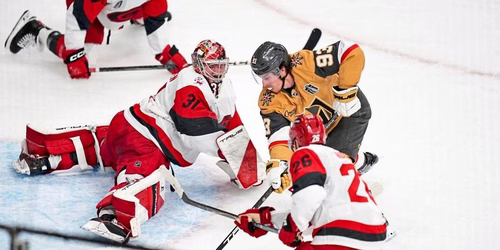 Rekord-Hattrick, Rekord-Aufholdjagd und Führung für Las Vegas im NHL-Finale