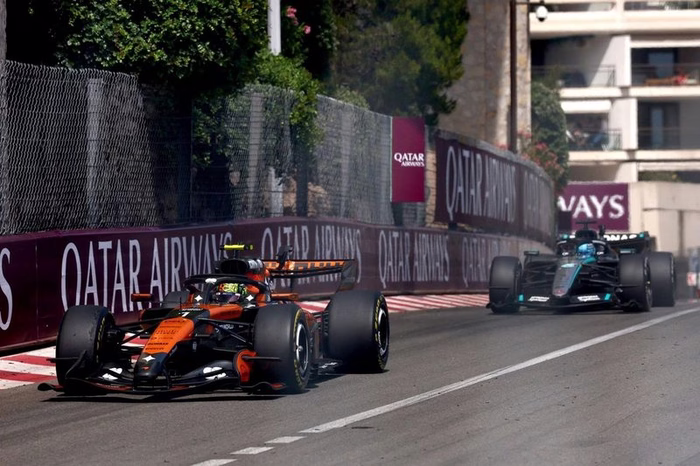 McLaren admite: Ser cliente da Mercedes em 2026 é desvantajoso