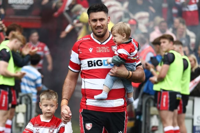 El reconocimiento a un Puma en Inglaterra, tres argentinos campeones y varios en play-off