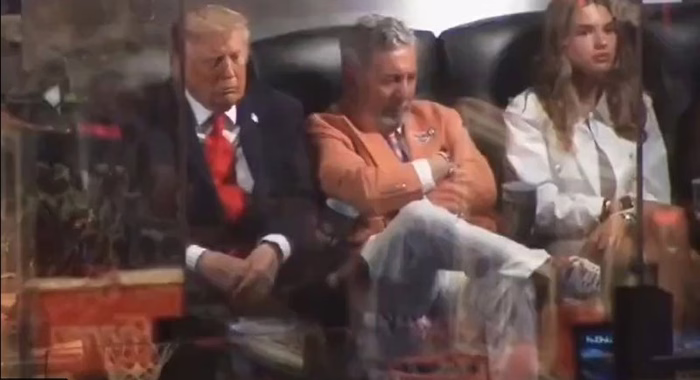 Dormiu? Vídeo com suposto cochilo de Trump na final da NBA viraliza; veja