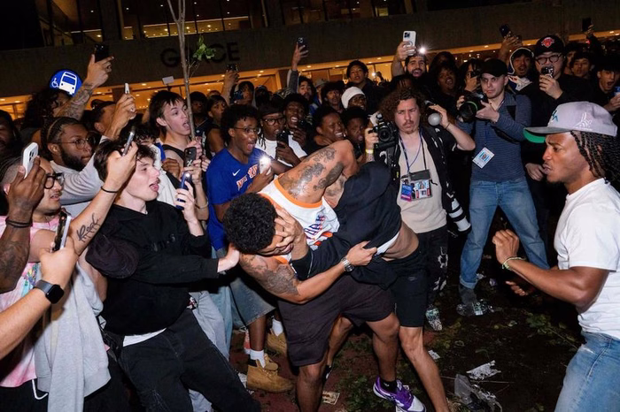 El tercer partido de la final de la NBA quedó opacado por las salvajes peleas afuera del Madison Square Garden