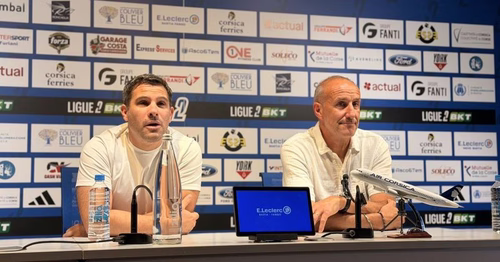 Football : Laurent Peyrelade veut construire le renouveau du Sporting avec "humilité" et "un groupe jeune"