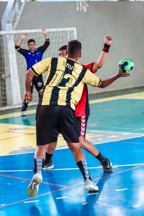 Campeonato Aberto de Handebol: Assermurb e Galvez seguem invictos