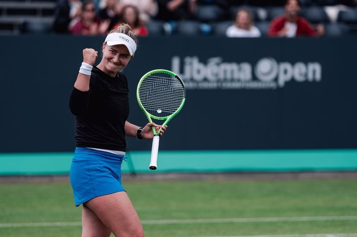 Krejcikova embala na Holanda e desafia atual vice