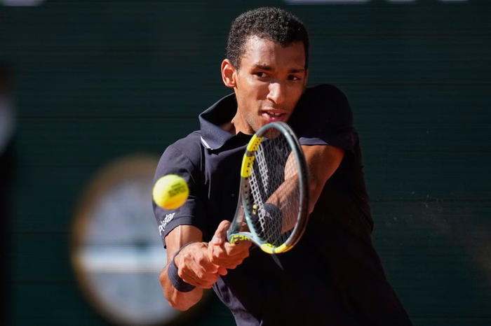 ATP ‘s-Hertogenbosch 2026: avanti Auger-Aliassime, la pioggia ferma il finale di giornata