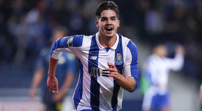 André Silva regressa ao FC Porto
