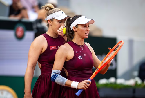 Luisa Stefani é eliminada no torneio de duplas em Queen's