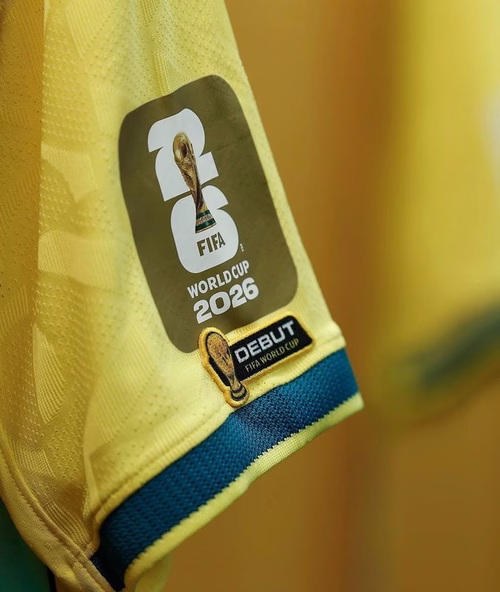 Seleção estreia patch dourado em uniforme na Copa; entenda significado