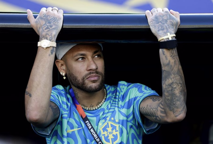Veja reações de Neymar durante jogo da Seleção contra Marrocos