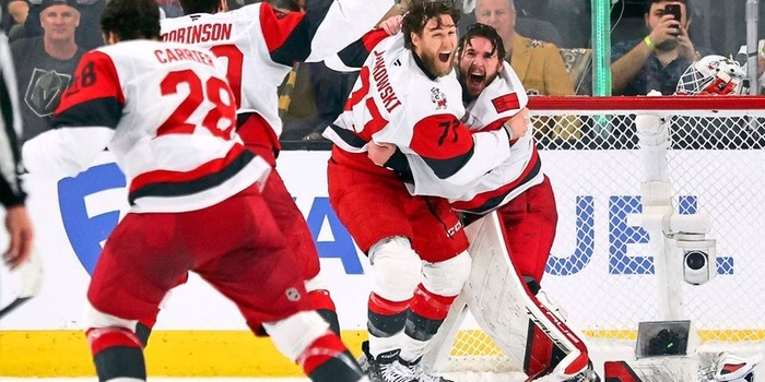 Carolina Hurricanes holen Stanley Cup: 3:0 in Las Vegas