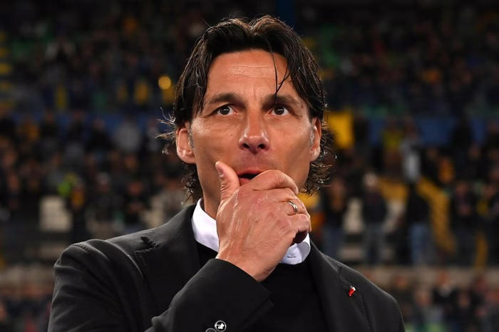 Cioffi riparte dalla Serie B: è il nuovo allenatore della Carrarese. Contratto annuale con opzione
