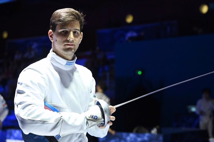 Scherma, Simone Mencarelli approda in semifinale nella spada! Decisiva una stoccata al minuto supplementare