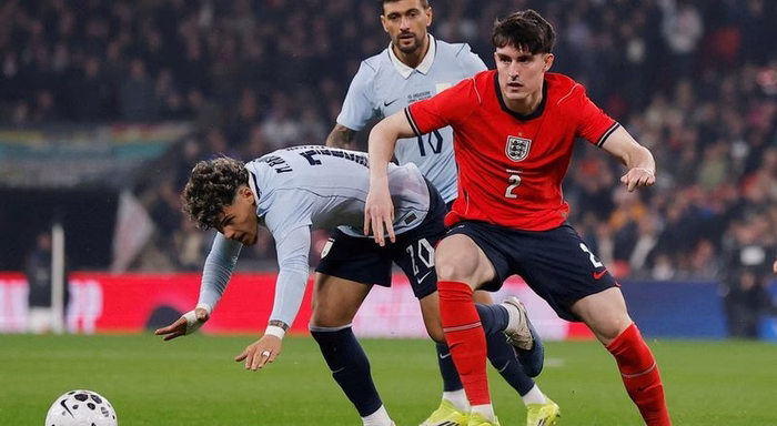 Mundial2026. Chalobah subsitui lesionado Livramento na seleção inglesa