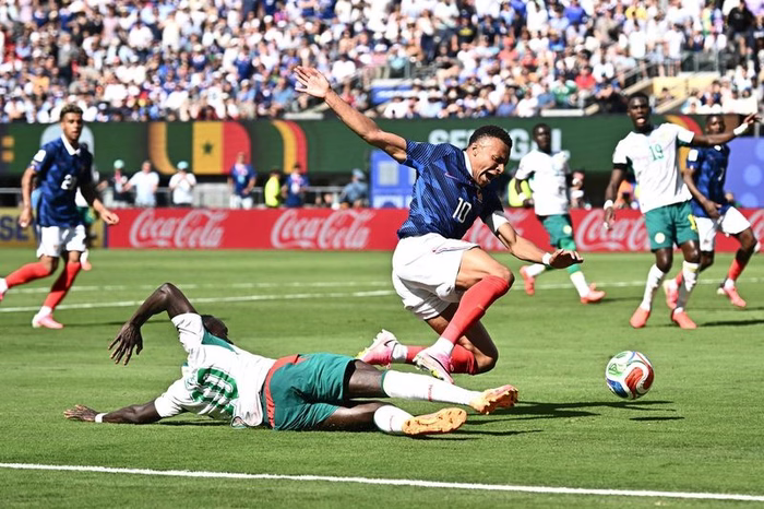 Why didn’t VAR award France a penalty for trip on Mbappe in World Cup clash with Senegal?