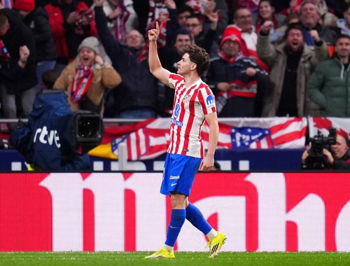 Barcelona and PSG told to look at €500m release clause by defiant club president