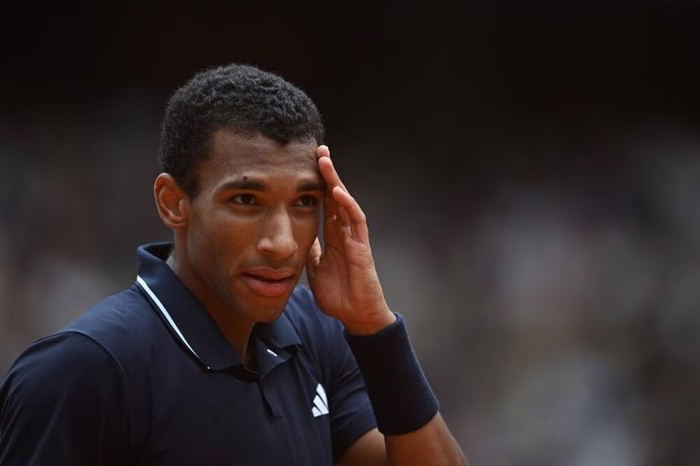 ATP Halle 2026: Auger-Aliassime rischia grosso, Altmaier batte Hurkacz