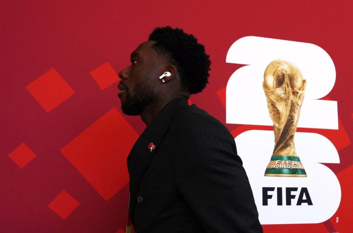 Canadá tenta confundir rivais e faz mistério sobre saúde de Davies