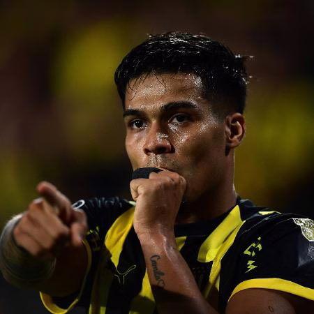 Peñarol decide comprar Matías Arezo e Grêmio receberá R$ 16,8 milhões